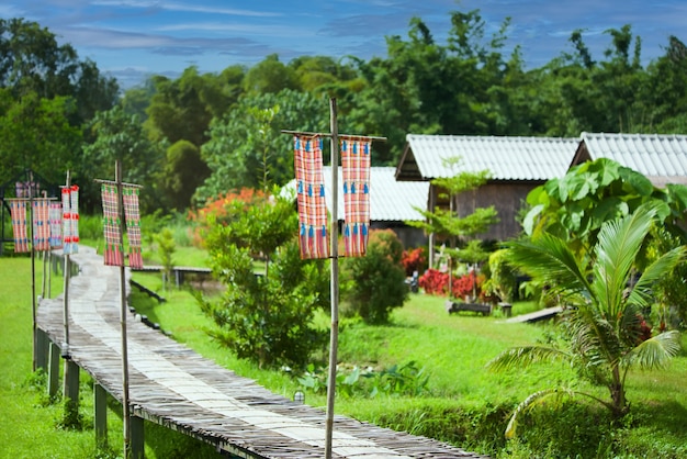 Gastfamilie im Wald Haus in Chiang Dao chiangmai thailand