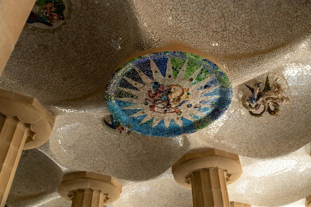 Gaudi-Mosaik im Park Güell - Barcelona