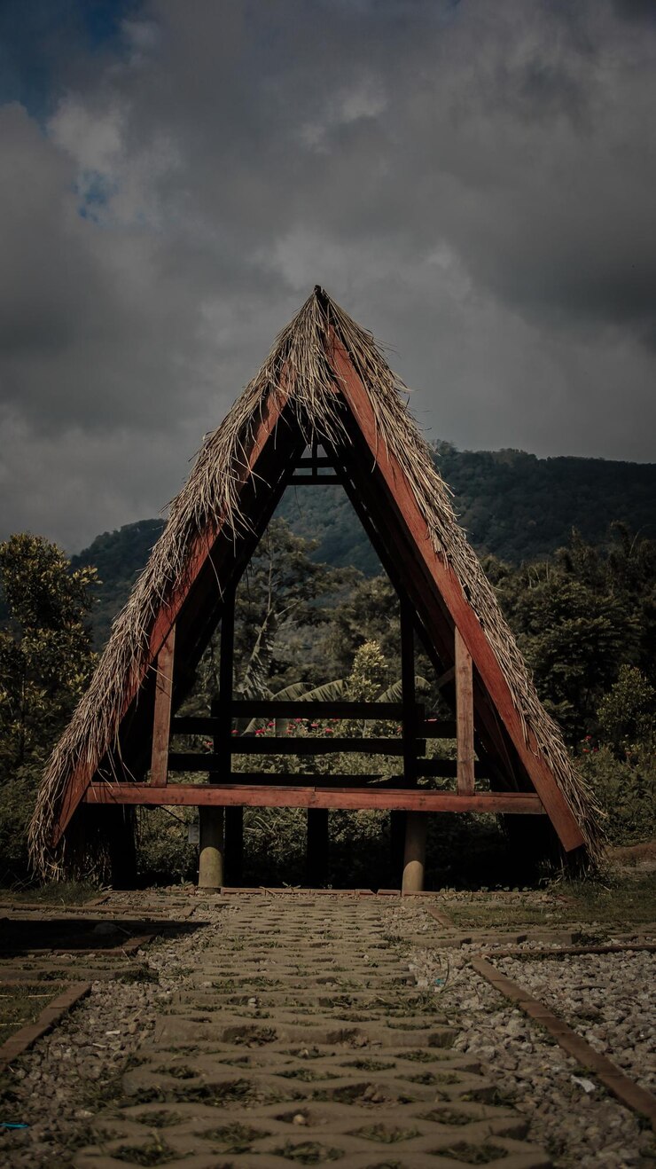 Foto gazebo por el edificio contra el cielo