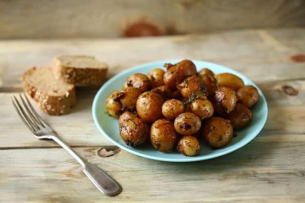 Gebackene kleine Kartoffeln