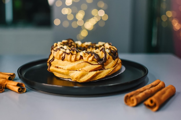 Gebackener Korb mit Schokoladencreme