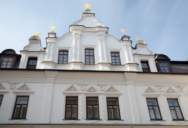 Gebäude auf dem Territorium der Sophienkathedrale (http://en.wikipedia.org/wiki/Saint_Sophia_Cathedral_in_Kiev) nach oben. Kiew-Stadtzentrum, Ukraine.