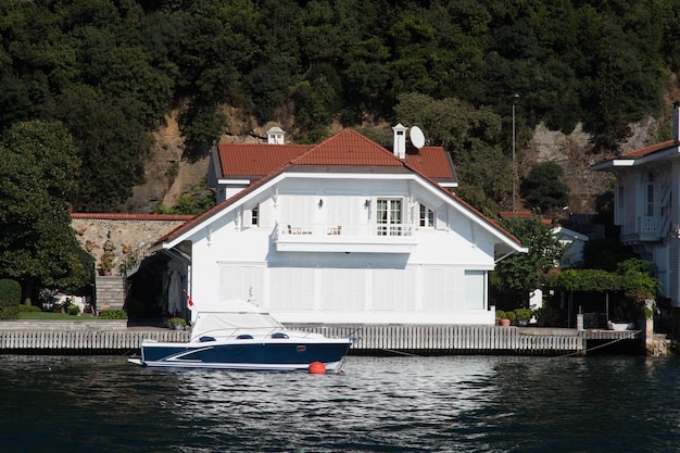 Gebäude in der Bosporus-Meerenge