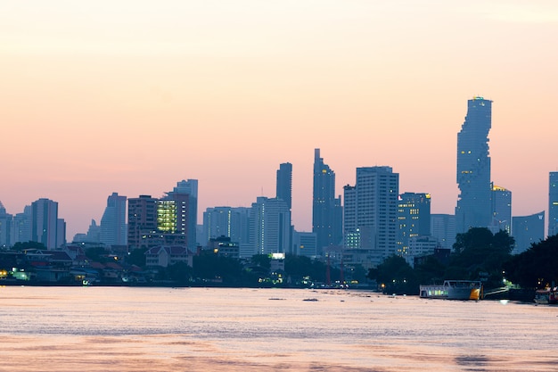 Gebäude und Wolkenkratzer Bangkok Stadt