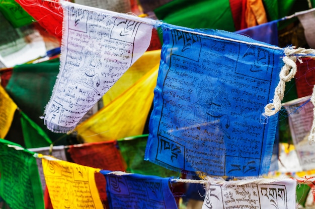 Gebetsfahnen des tibetischen Buddhismus Lungta