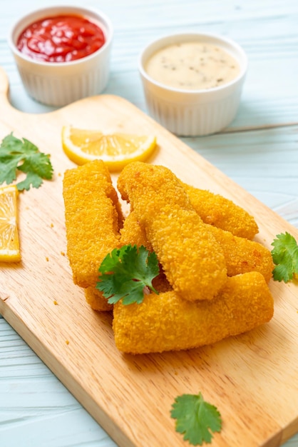 gebratener Fischstäbchen oder Pommes Frites Fisch