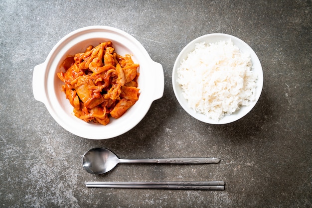 gebratenes Schweinefleisch mit Kimchi