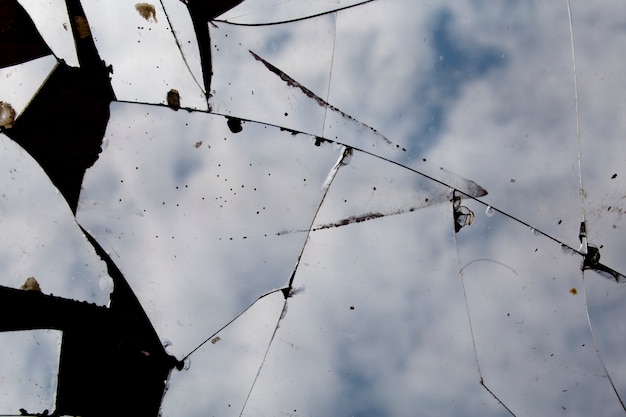 Gebrochenes Glas, der Spiegelsprung-Beschaffenheitshintergrund.