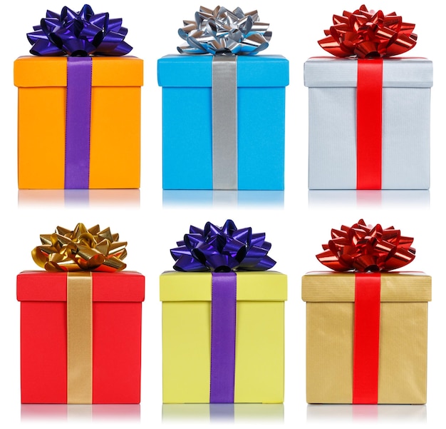 Geburtstags-Weihnachtsgeschenk-Sammlungsgeschenke lokalisiert auf Weiß