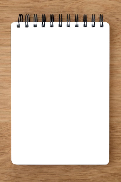 Gefügtes Notizpapier-Mockup auf einem Holztisch
