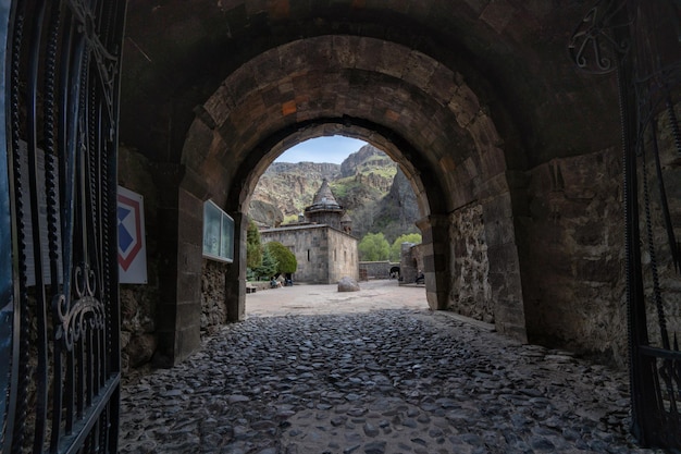 Geghard ist ein orthodoxes christliches Kloster in der Region Kotayk in Armenien