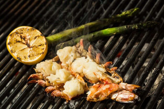 Gegrillte Garnelen auf dem Grill