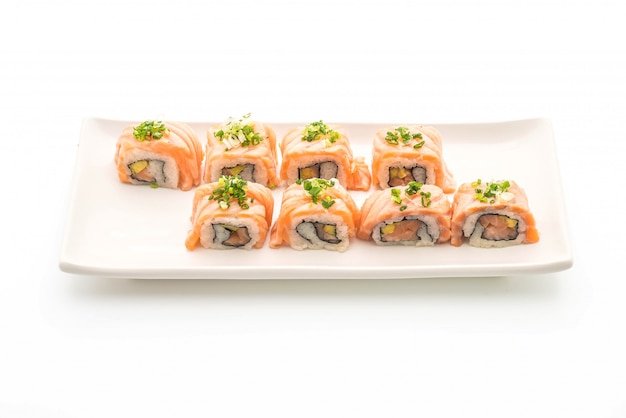 Gegrillte Lachs-Sushi-Rolle