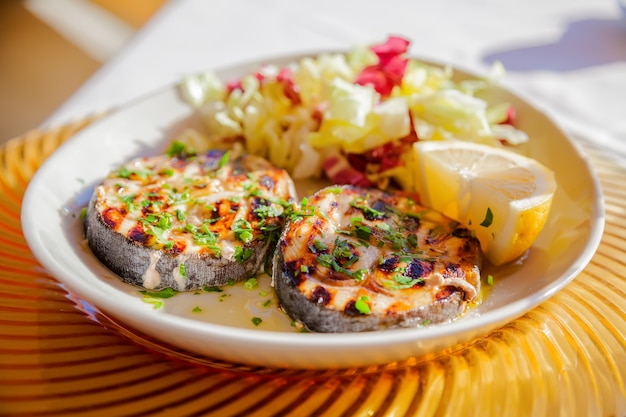 Gegrillte Schwertfischsteaks