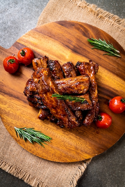 Gegrilltes Barbecue Ribs Schweinefleisch