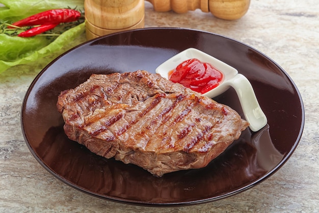 Gegrilltes Ribeye-Steak aus Rindfleisch