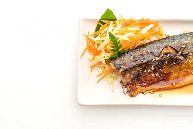 Gegrilltes Saba-Fischsteak mit Teriyaki-Sauce