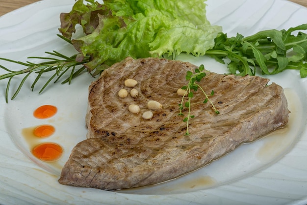 Gegrilltes Thunfischsteak