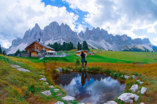 Foto geisleralm rifugio odle dolomitas itália