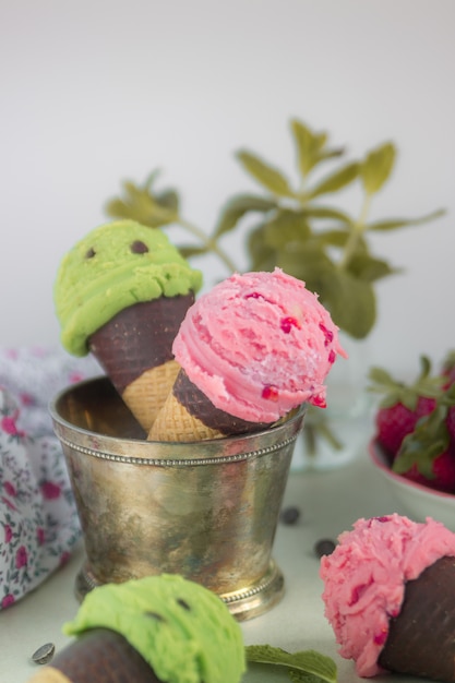 Gelados de menta e morango