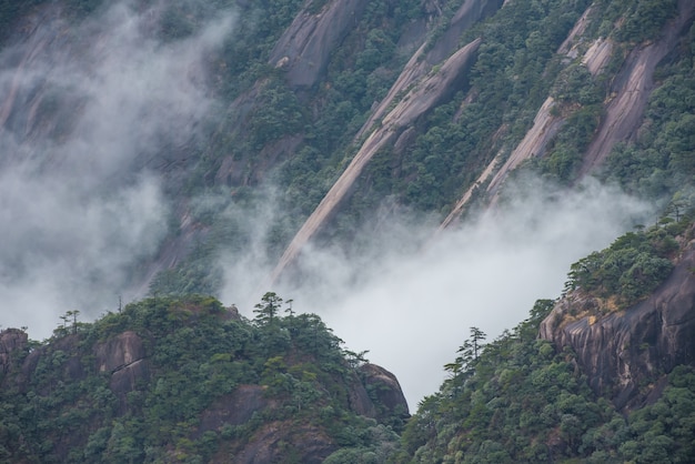 Gelbe Berg- oder Huangshan-Gebirgswolken-Seelandschaft