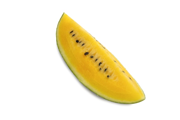 Gelbe Wassermelone lokalisiert auf weißem Hintergrund.