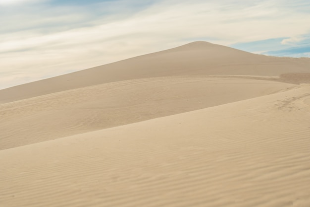 Gelber Sand in der Wüste, Mui Ne, Vietnam