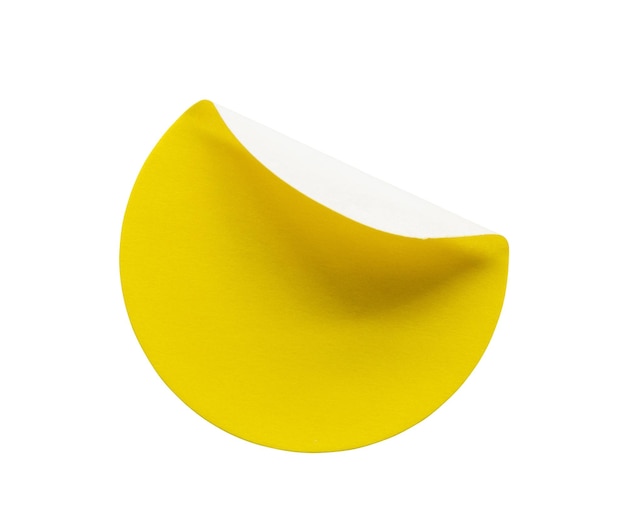 Gelbes rundes Papieraufkleberetikett isoliert auf weißem Hintergrund