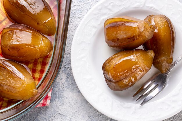 Geléia de berinjela tradicional deliciosa sobremesa turca (nome turco; patlican receli)