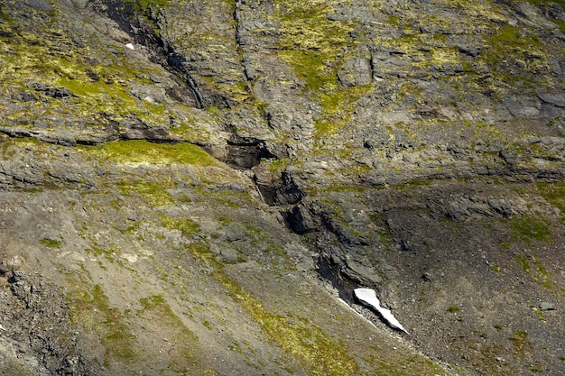 Geleira nas montanhas de Khibiny, Península de Kola, Rússia.