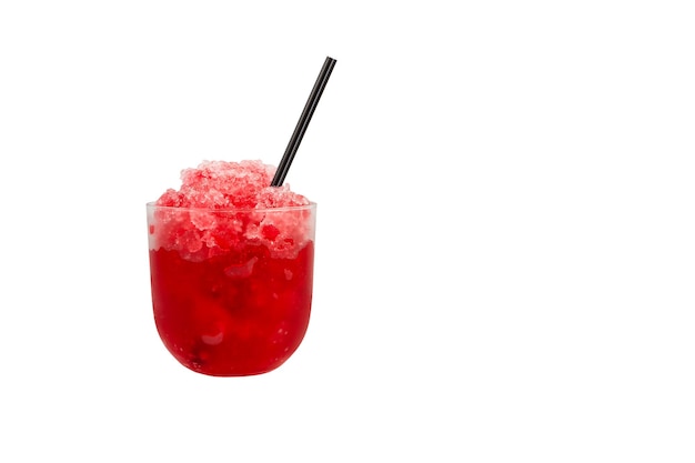 Gelo raspado de frutas com suco natural Bebida Red Slush em branco Modelo para menu restaurante bar café