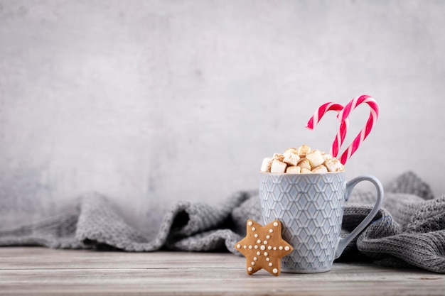 Gemütlicher Hintergrund der Weihnachtszuckerstange