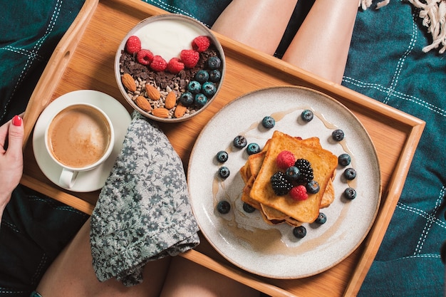 Gemütliches Frühstück im Bett