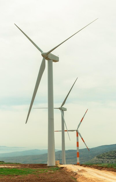 Generadores de viento en el monte Gilboa en Israel