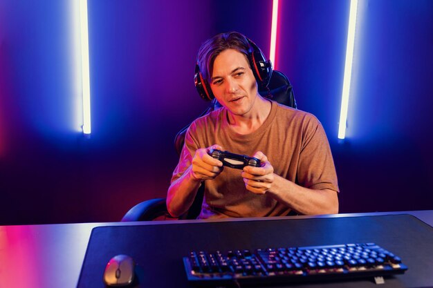 Genießen Sie den intelligenten Gaming-Streamer mit dem Steuer-Joystick Pecuniary