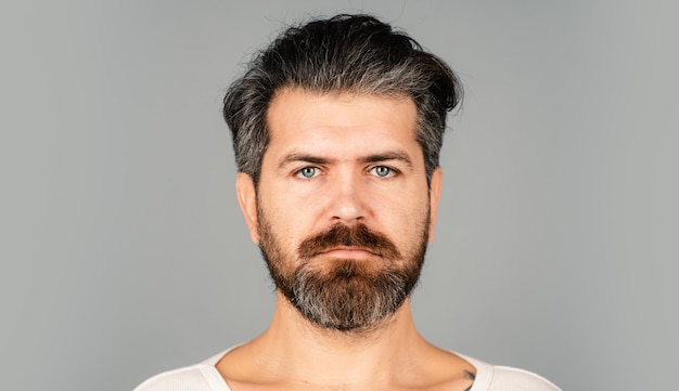 Gente expresión emoción concepto retrato de hombre serio