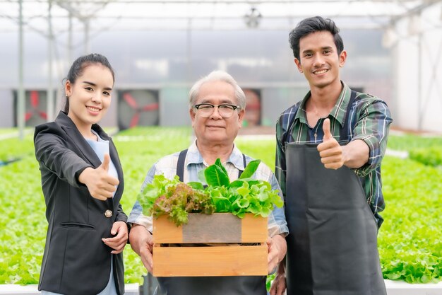 Gente de negocios de agricultura