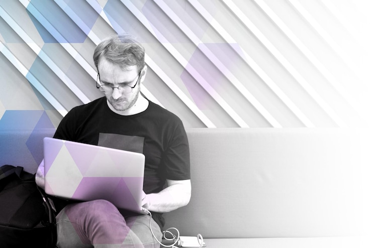 Foto gente de negocios de inicio trabajando en laptop
