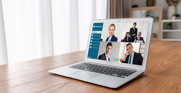 Gente de negocios en videoconferencia para reunión de grupo virtual de moda