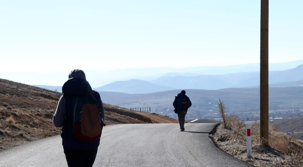 La gente sale a caminar