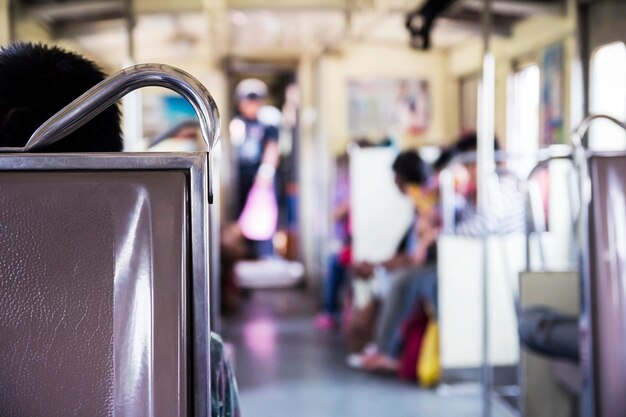 Foto gente en el tren