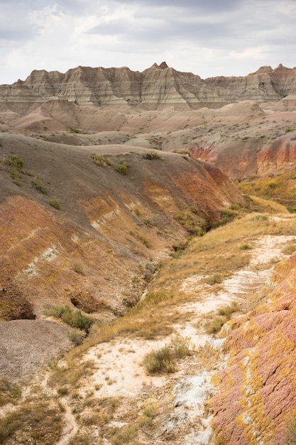 geología formaciones rocosas parque nacional badlands dakota del sur