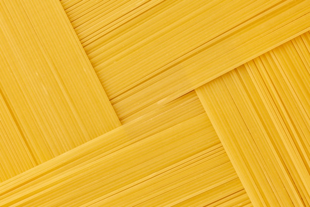 Foto geometrische anordnung für rohe spaghettis