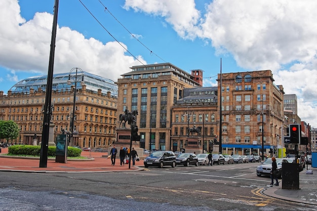 George Square en el centro de la ciudad de Glasgow. Glasgow es la ciudad de las Tierras Bajas de Escocia en el Reino Unido.