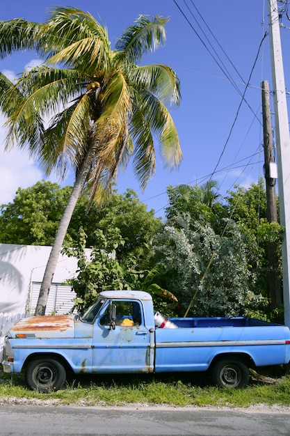 Geparktes Auto Key West-Weinlese in Südflorida