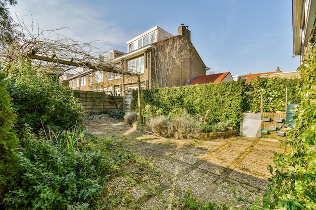 Gepflegte Terrasse mit Sitzecke