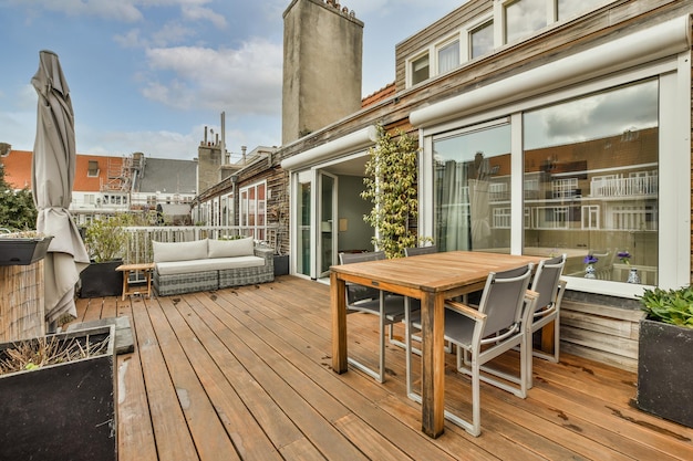 Foto gepflegte terrasse mit sitzecke