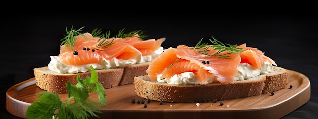 Geräucherter Lachs und Creme-Käse auf Brot