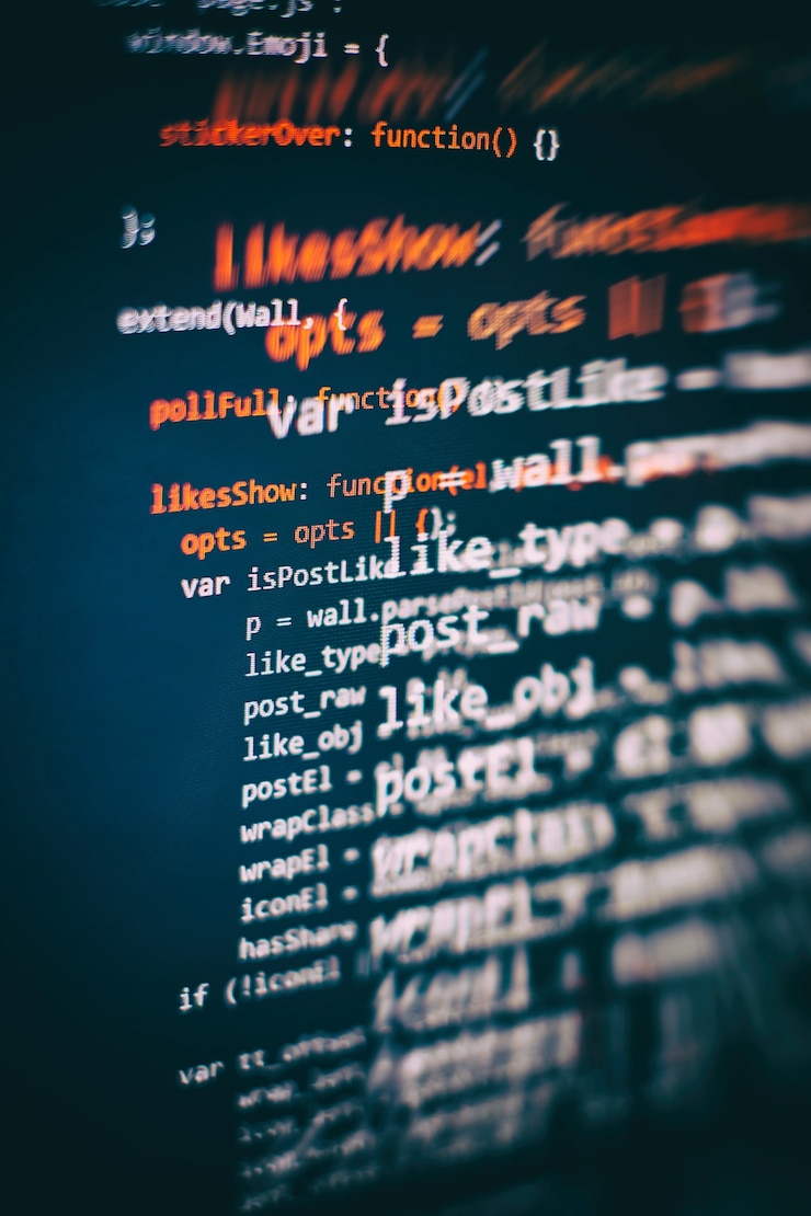 Foto los gerentes de proyecto trabajan con una nueva idea. desarrollo de software www. desarrollador de aplicaciones móviles. proyecto de inicio innovador. código de programación del sitio web. negocio de ti.