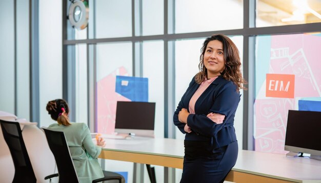 Gerentes de talla grande retrato caucásico de mujer de negocios de talla grande en oficina moderna ai generativo